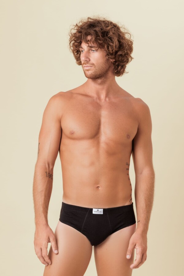 Slip uomo in 100% cotone jersey per una morbidissima e freschissima sensazione sulla pelle
